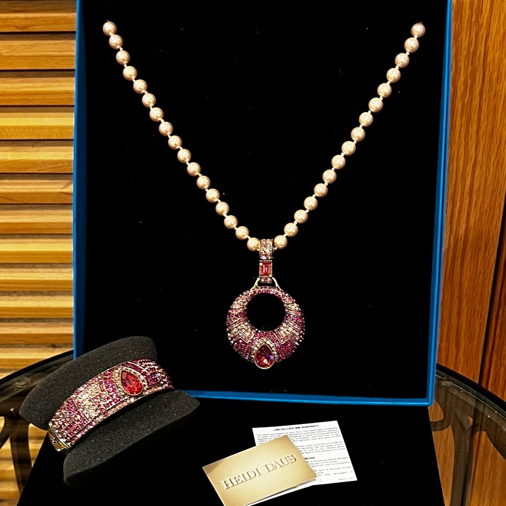 Heidi Daus Pink Pearl & Crystal Necklace/Bracelet Set 💗💎 - Picture 4 of 15